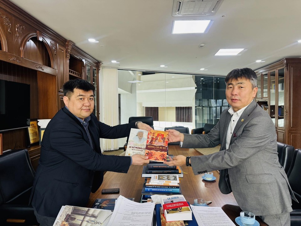 Ном хандивлав